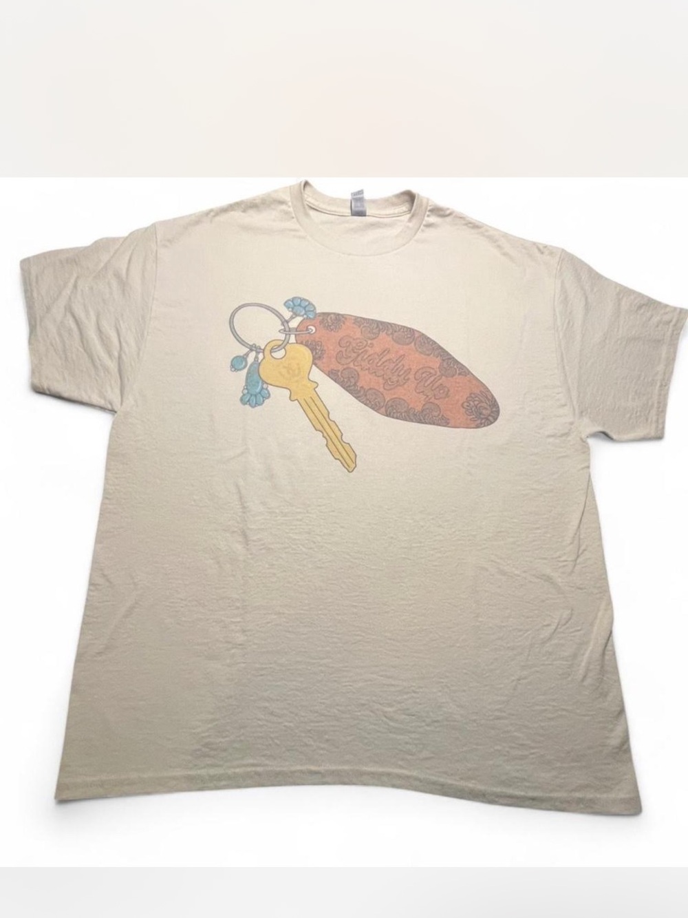 Gildan Cream "Giddy Up" keychain tee Size XL